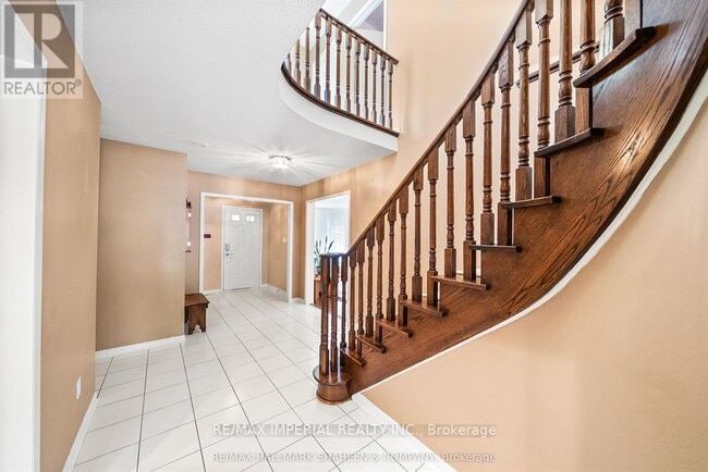 Building Photo - 493 Blackstock Rd