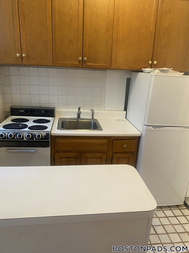 Building Photo - 61 S Huntington Ave