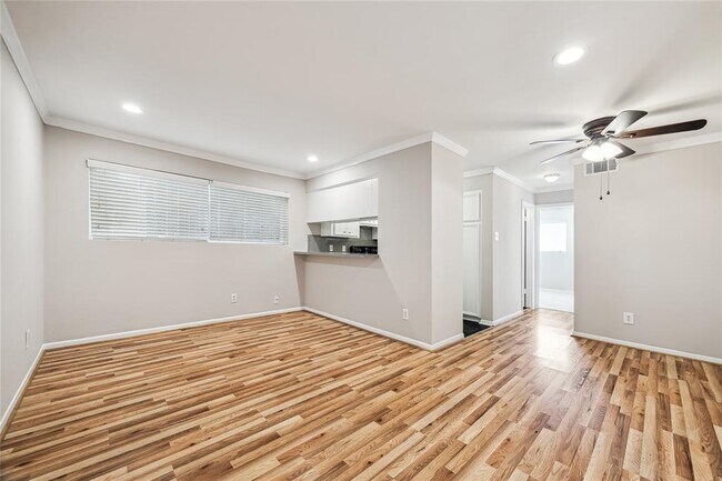 Building Photo - 3414 Garrott St