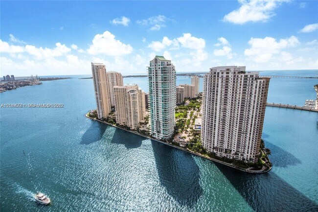 Foto del edificio - 300 S Biscayne Blvd