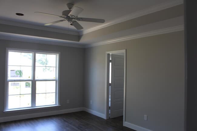 Building Photo - 150 Marlow Ln