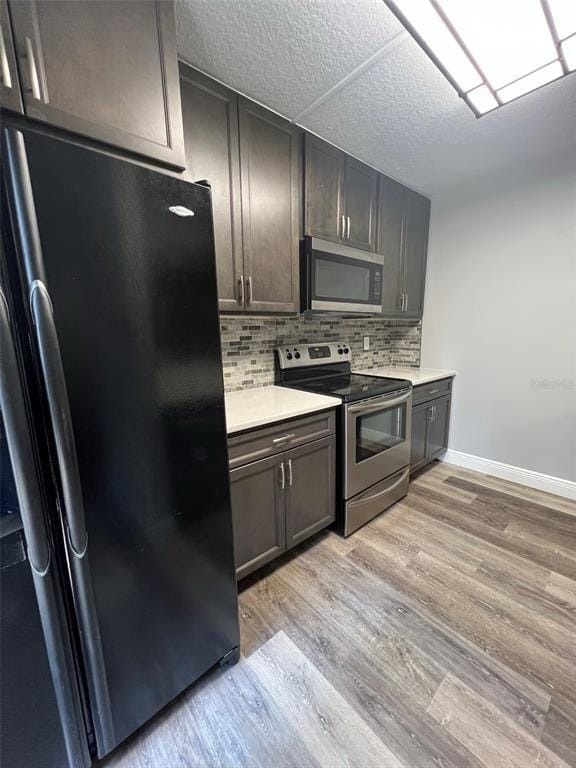 Building Photo - 5370 Bamboo Ct