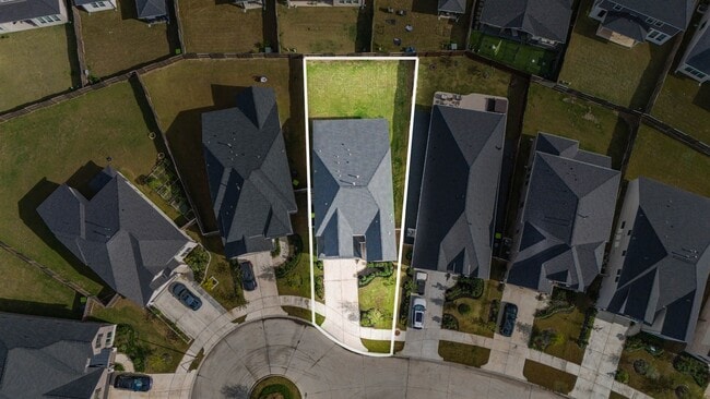 Building Photo - 31411 Weathered Cabin Ct