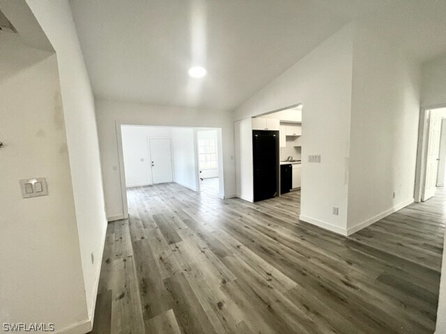 Foto del edificio - 81 Golden Gate Blvd E