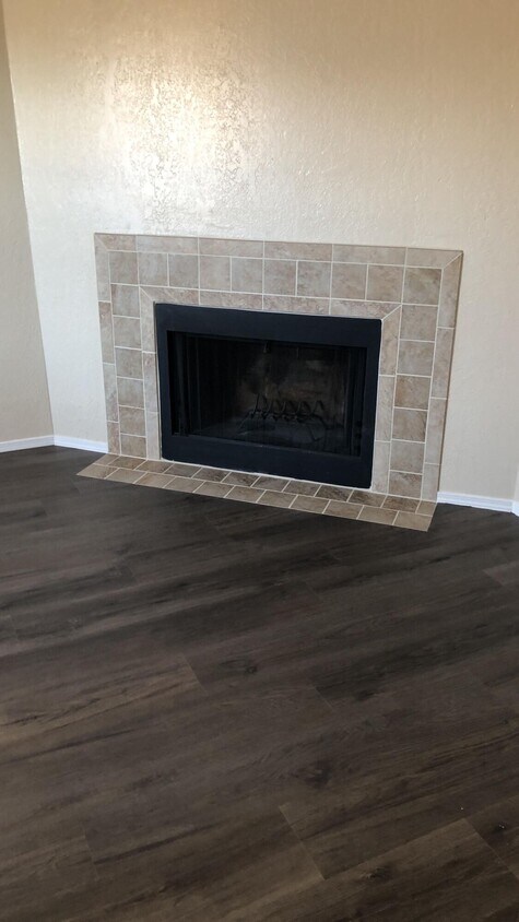 Primary Photo - 1011 Meadowlark Ct SE