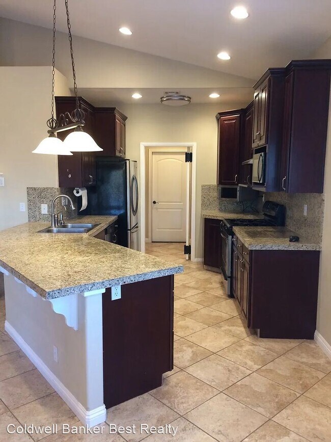 Foto del edificio - 3 br, 2 bath House - 920 W Coronado Ave