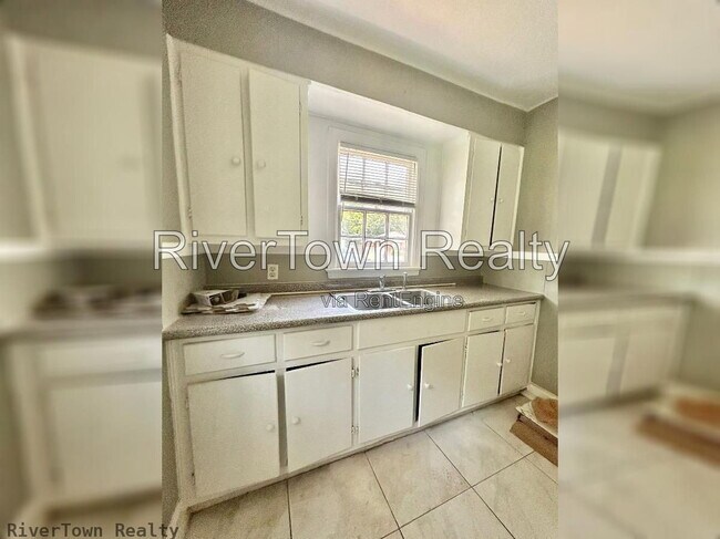 Foto del edificio - 3034 Sunrise St