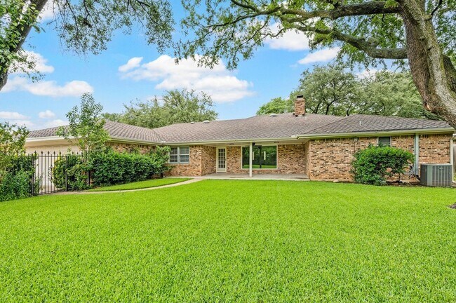 Foto del edificio - 5212 Partridge Rd