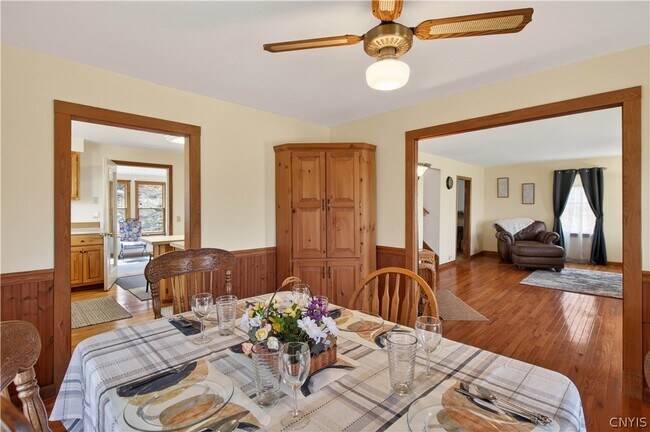 Foto del edificio - 3756 Oak Hill Rd