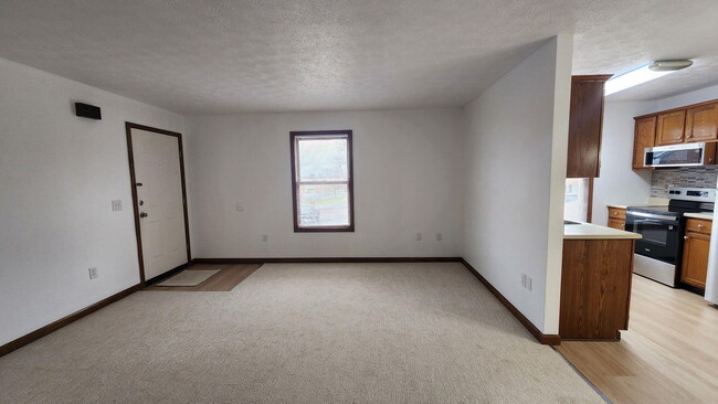 Foto del edificio - 304 Remington Ct