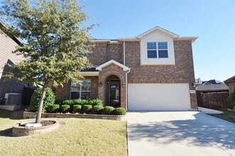 Building Photo - 15736 Oak Pointe Dr