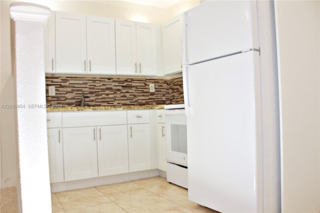 Building Photo - 8736 SW 145th St