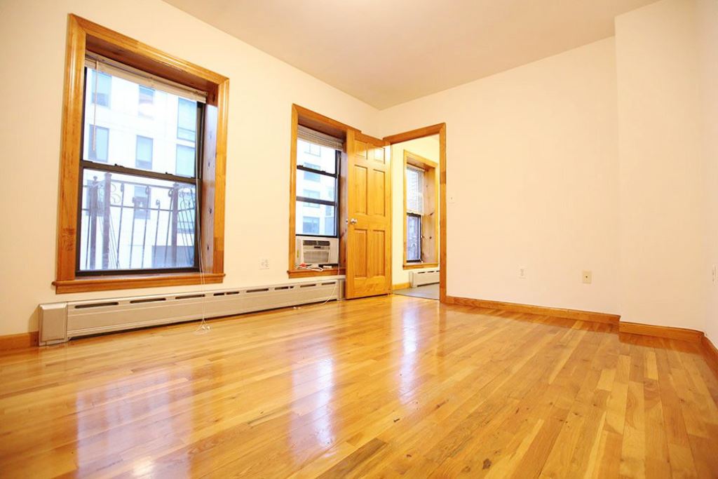 Primary Photo - 527 9th Ave