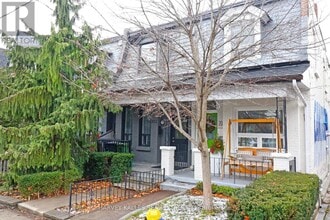 Building Photo - 202 Claremont St