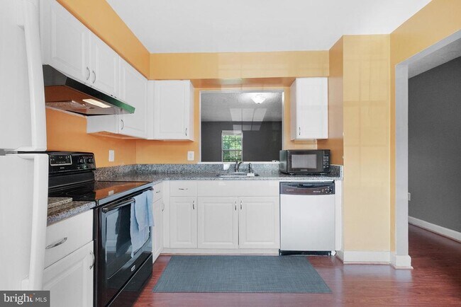 Building Photo - 18931 Birdseye Dr