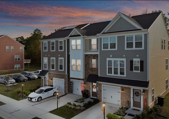 Building Photo - 614 Rivanna Hill Rd