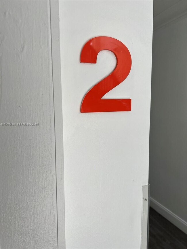 Foto del edificio - 1115 Euclid Ave