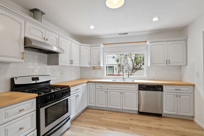 Foto del edificio - 2435 Houston St