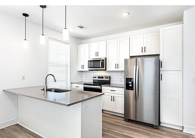 Foto del edificio - 45 at Creekside Apartments