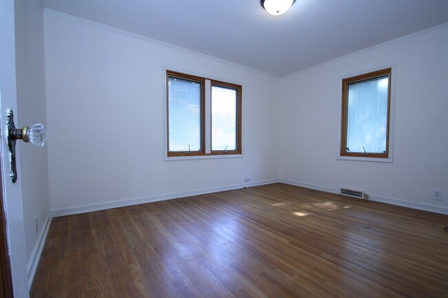 Building Photo - 5407 Marcy St