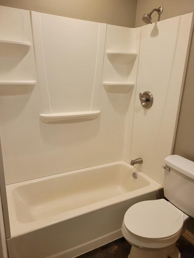 Building Photo - 18060 County Road 1100