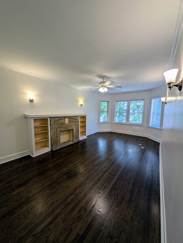 Foto principal - 3510 W Dickens Ave