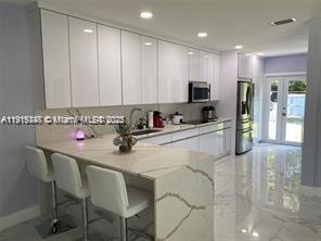 Foto del edificio - 1649 NE 171 St