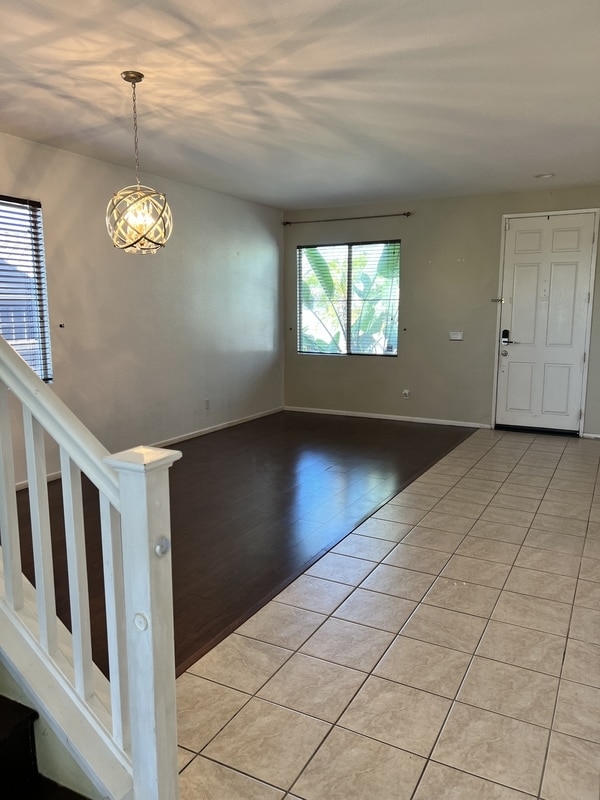 Building Photo - 1274 Roush Dr