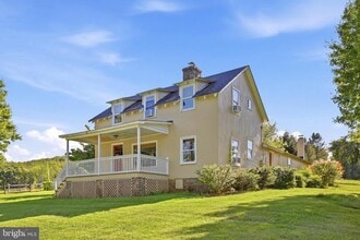 Building Photo - 5646 Merry Oaks Rd