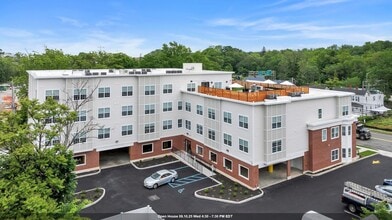 Building Photo - 70 Ridgedale Ave