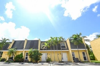 Private Entrance and Parking - Pelican Pointe