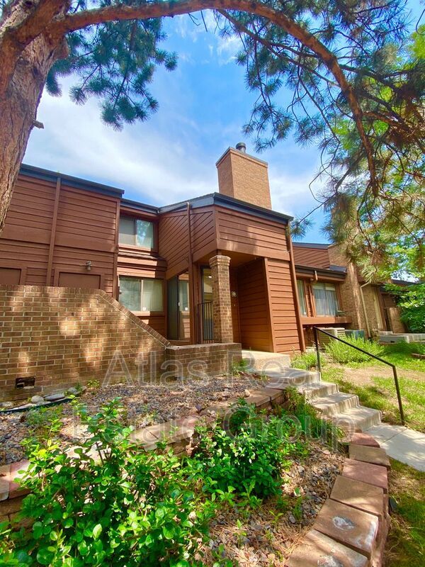 2685 S Dayton Way, Denver, CO 80231 Townhouse for Rent in Denver, CO