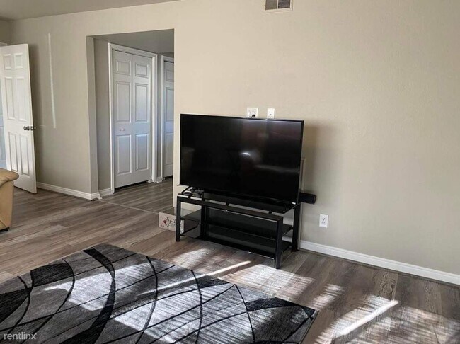 Building Photo - 1 br, 1 bath House - 858 Harbor Parkway We...