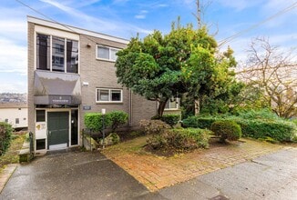 Building Photo - 1222 Taylor Ave N
