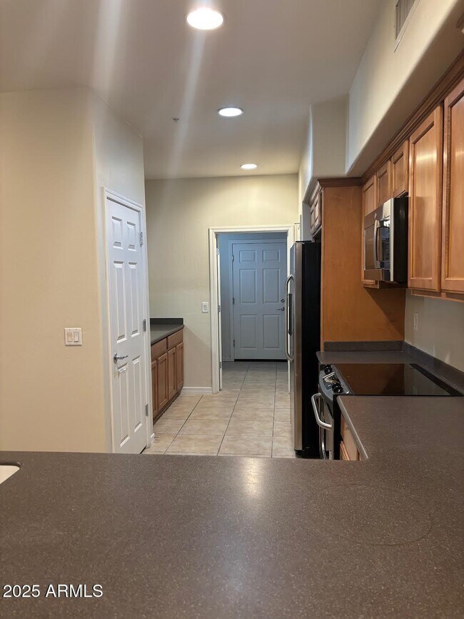 Foto del edificio - 2140 W Tallgrass Trail