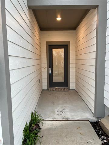 Building Photo - 1324 Lake Apline Trl
