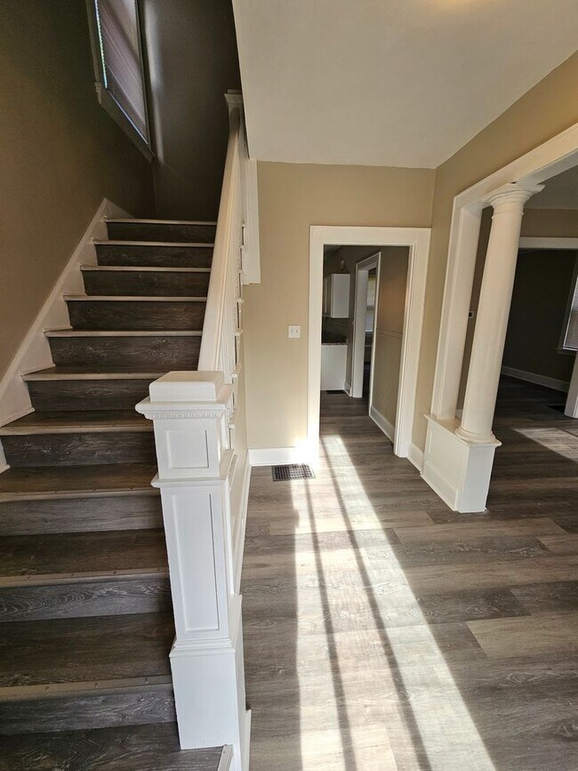 Foto del edificio - 942 Olive Ave | 3 Beds, 1 Bath
