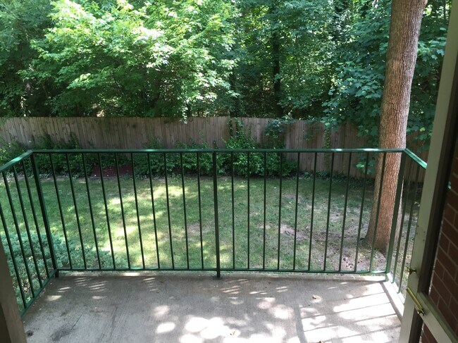 Building Photo - 7096 Spring Garden Dr