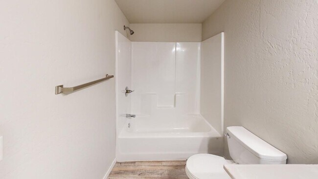 Foto del edificio - 607 Liberty Park Dr