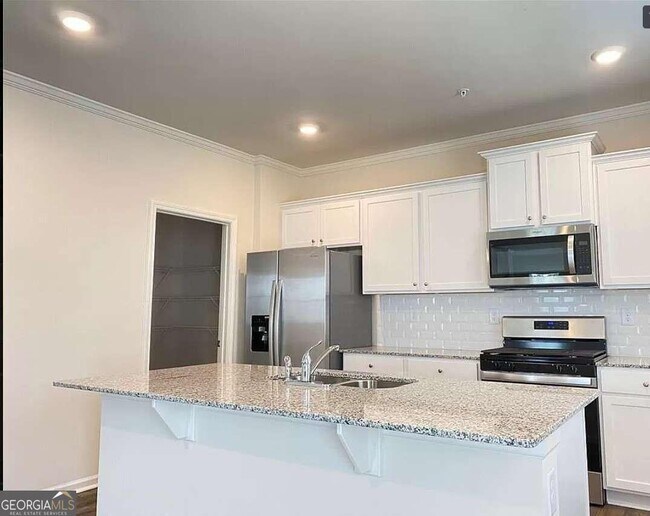 Foto del edificio - 6753 Chilkat Ct SW