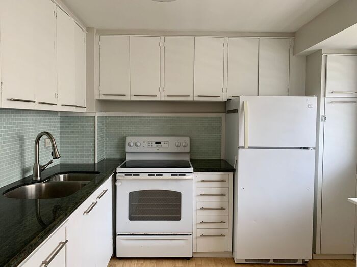 Primary Photo - 1452 Liholiho St
