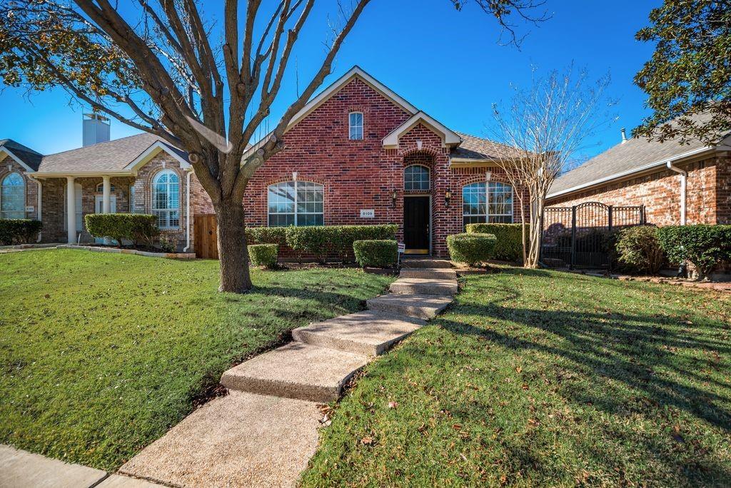 Foto principal - 8109 Still Springs Dr