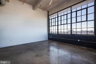 Building Photo - 2000 N 2nd St