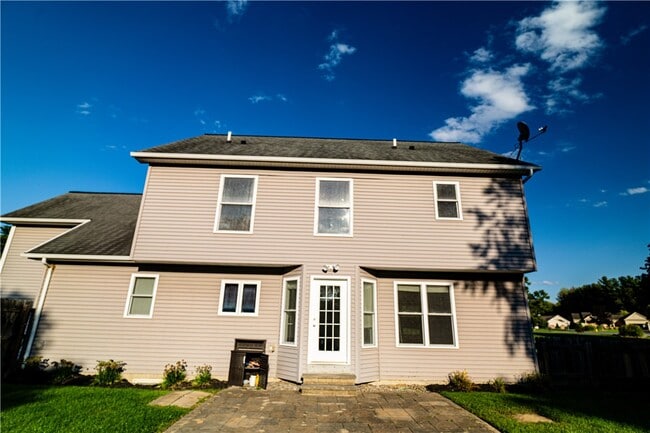 Building Photo - 649 Kayloc Cir