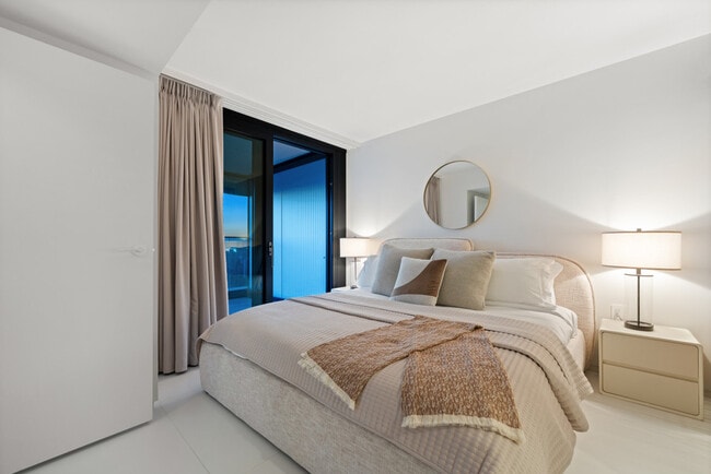 Building Photo - 1033 Nelson St.