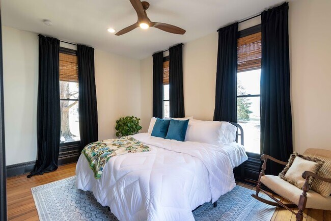 Foto del edificio - 321 N Rangeline Rd