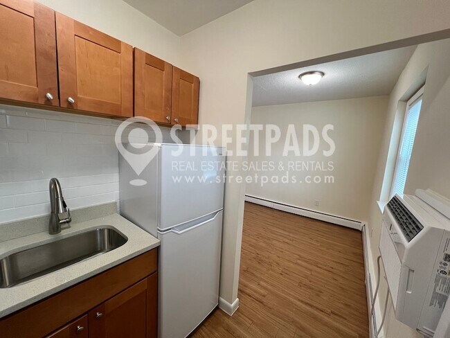 Foto del edificio - 2018 Commonwealth Avenue