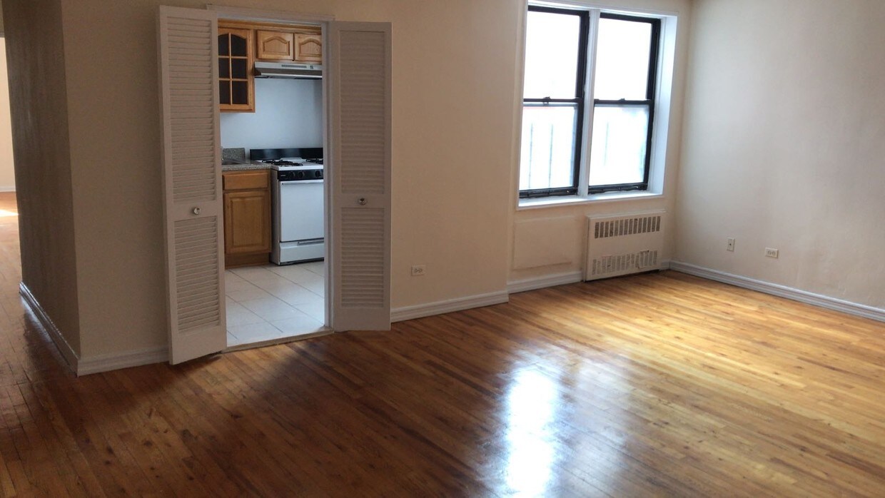 1040 Neilson St Unit 2H, Far Rockaway, NY 11691 Condo for Rent in Far