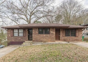 Building Photo - 1327 Watts Rd