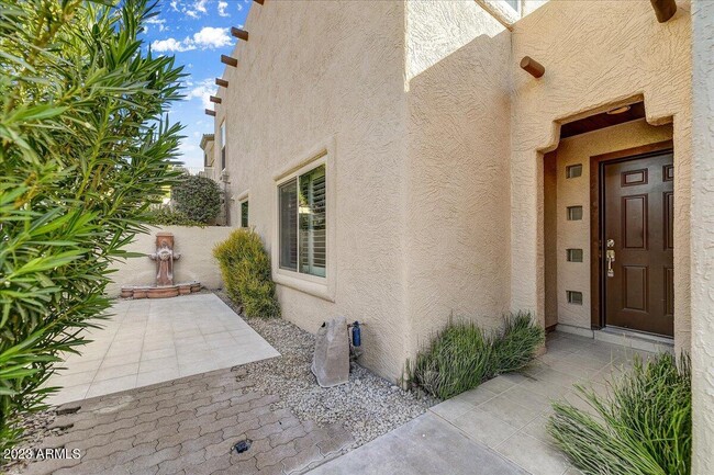 Building Photo - 12641 N Mimosa Dr